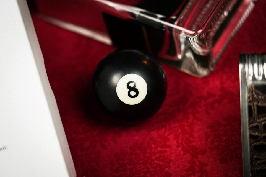 Magnetic 8 Ball by David Penn & TCC Magic