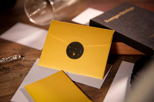 Roentgen Envelope by Chen Yang & TCC Magic