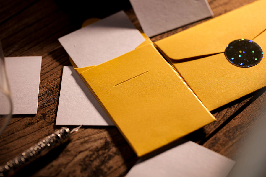 Roentgen Envelope by Chen Yang & TCC Magic