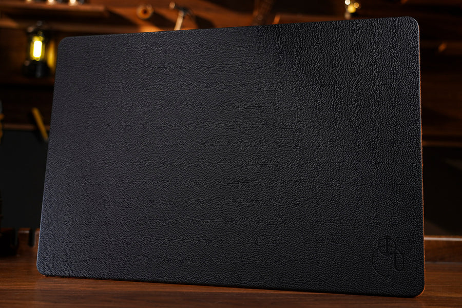 Lu Chen Close-Up Leather Pad